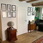 Wunderschoene In Mit Kueche, Bad Und Piano *