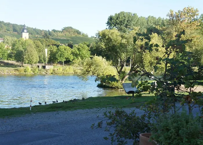 Wunderschoene In Mit Kueche, Bad Und Piano Appartamento *