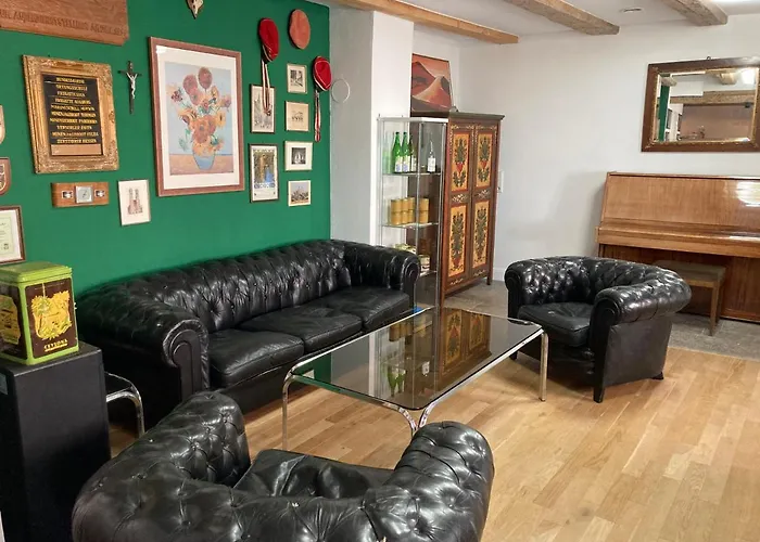 Wunderschoene In Mit Kueche, Bad Und Piano Appartamento Winterhausen